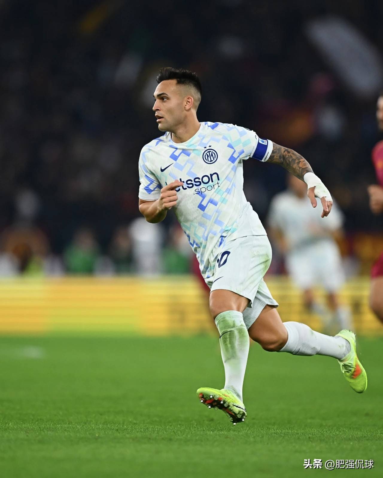 关于今晚罗马调整名单以备欧篮联，单刀错失环节打磨，更衣室稳定，年轻球员得到机会的信息